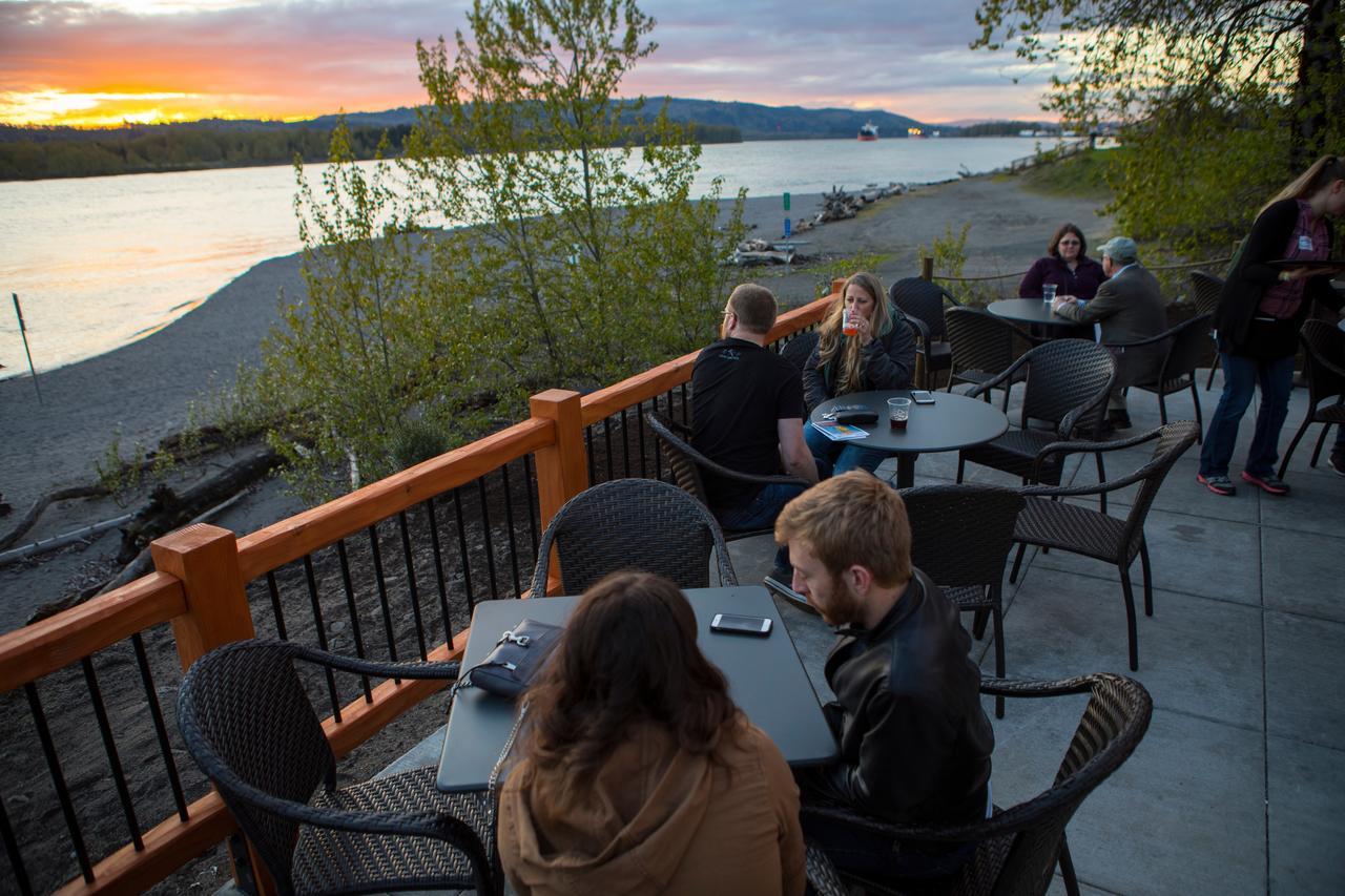 Mcmenamins Kalama Harbor Lodge Exteriér fotografie